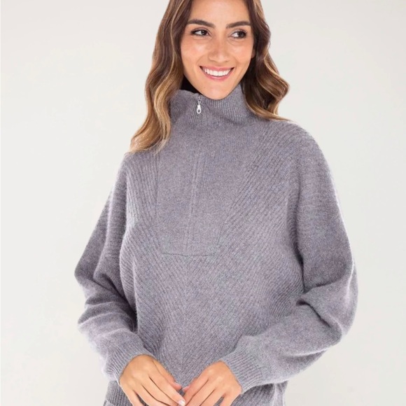 Filoro Sweaters - Filoro Stella Cashmere Textured Half Zip Oversized Sweater Sz XS
